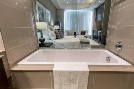 Sandton Skye Apartment Johannesburg Exteriör bild